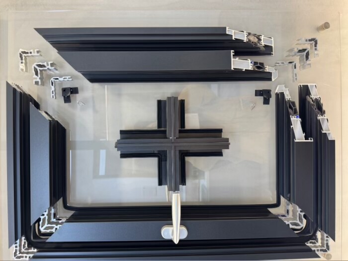 The impact of the United States' comprehensive tariff increase on world trade