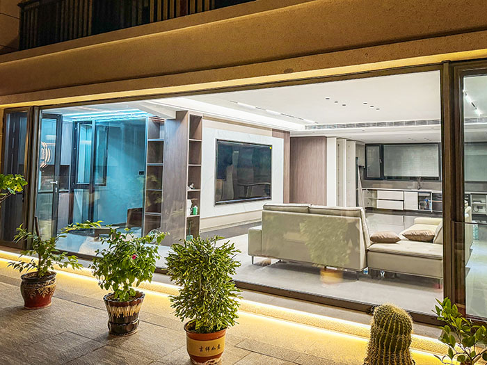 The Advantages of Broken Bridge Aluminum Doors and Windows over UPVC Doors and Windows