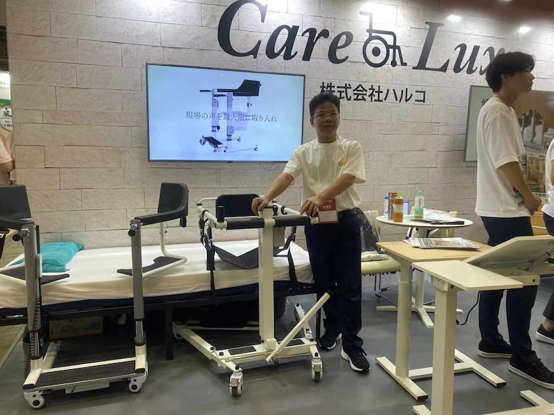 샹 파 리 기술, HCR Japan에서 이동형 의자 선보여