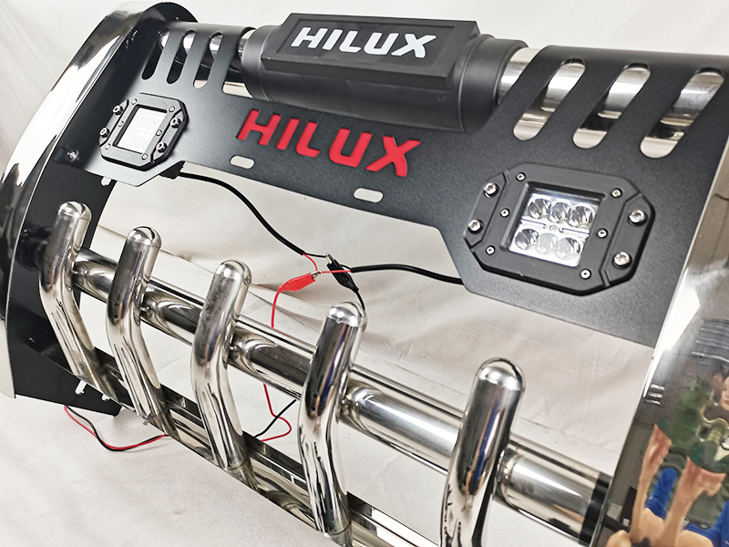 4X4 Off Road Pickup With LED Light Fog Lamp Bull Bar