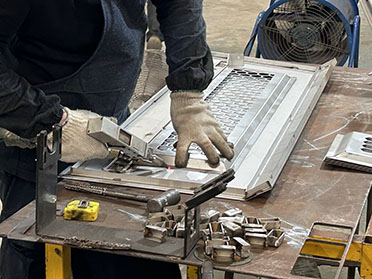 Hilux Revo pickup canopy