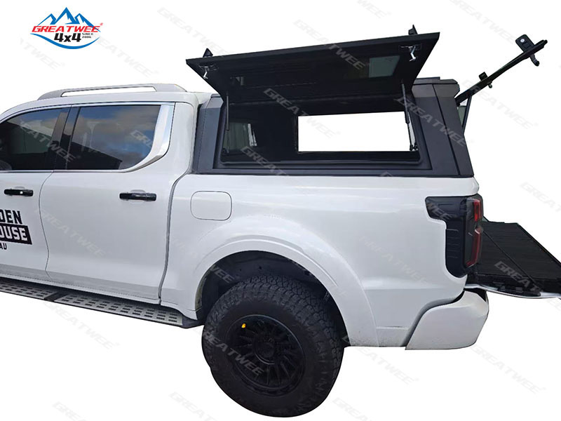 GWM Cannon Hardtop Canopy With Side Glass