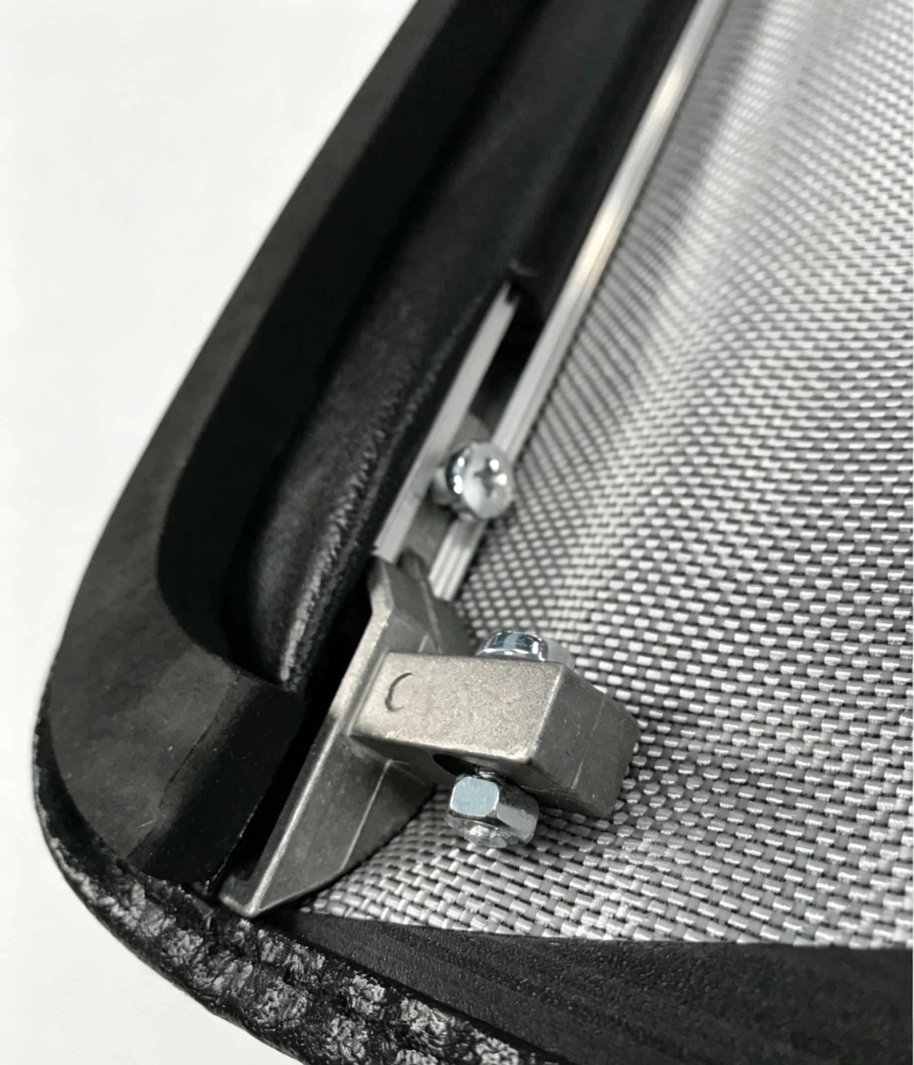 Soft Roll Up Tonneau Cover