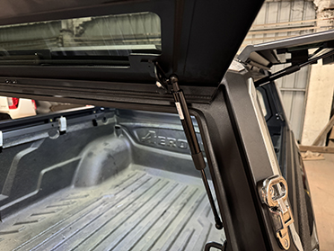 Isuzu D-max pickup canopy