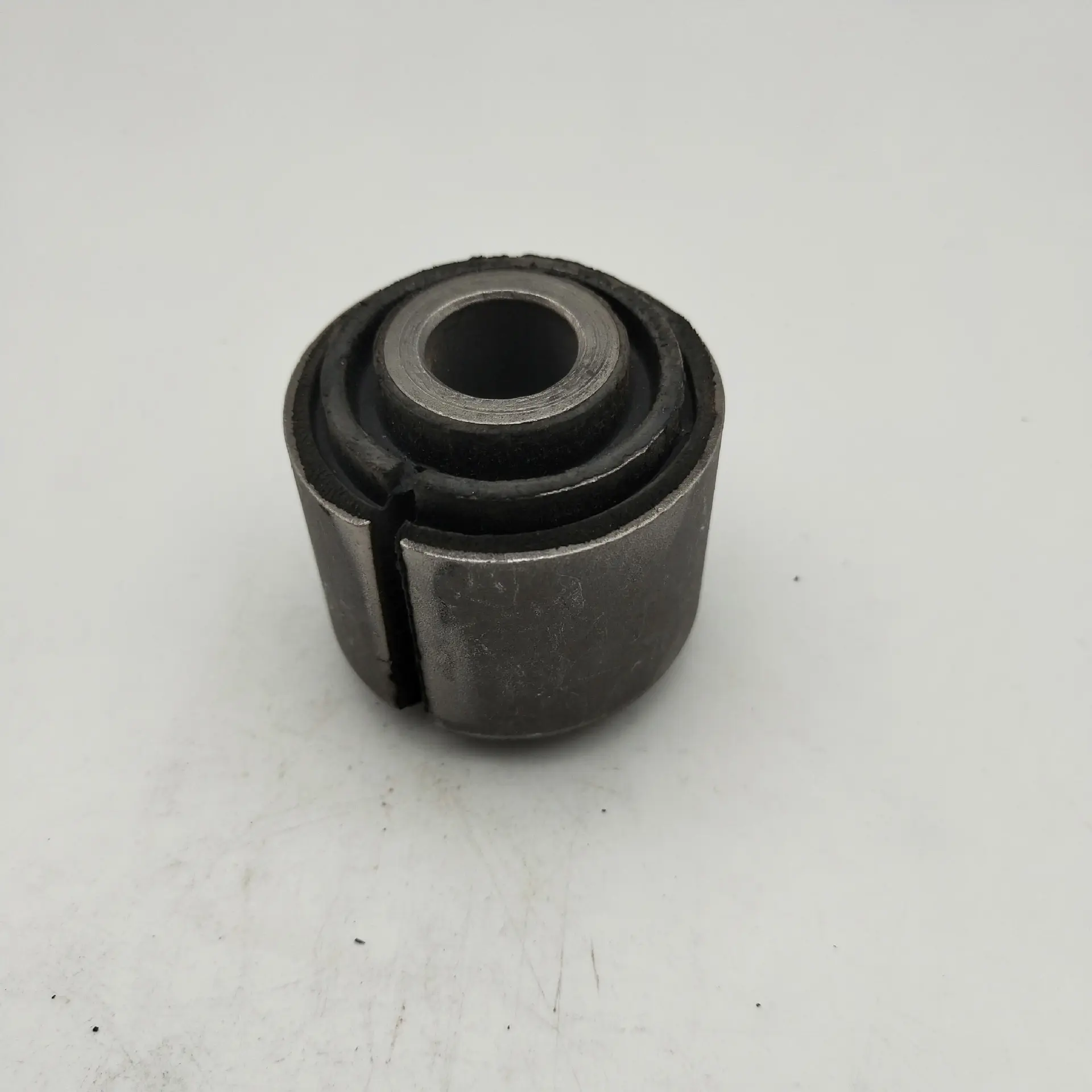 Stabilizer bar bushing