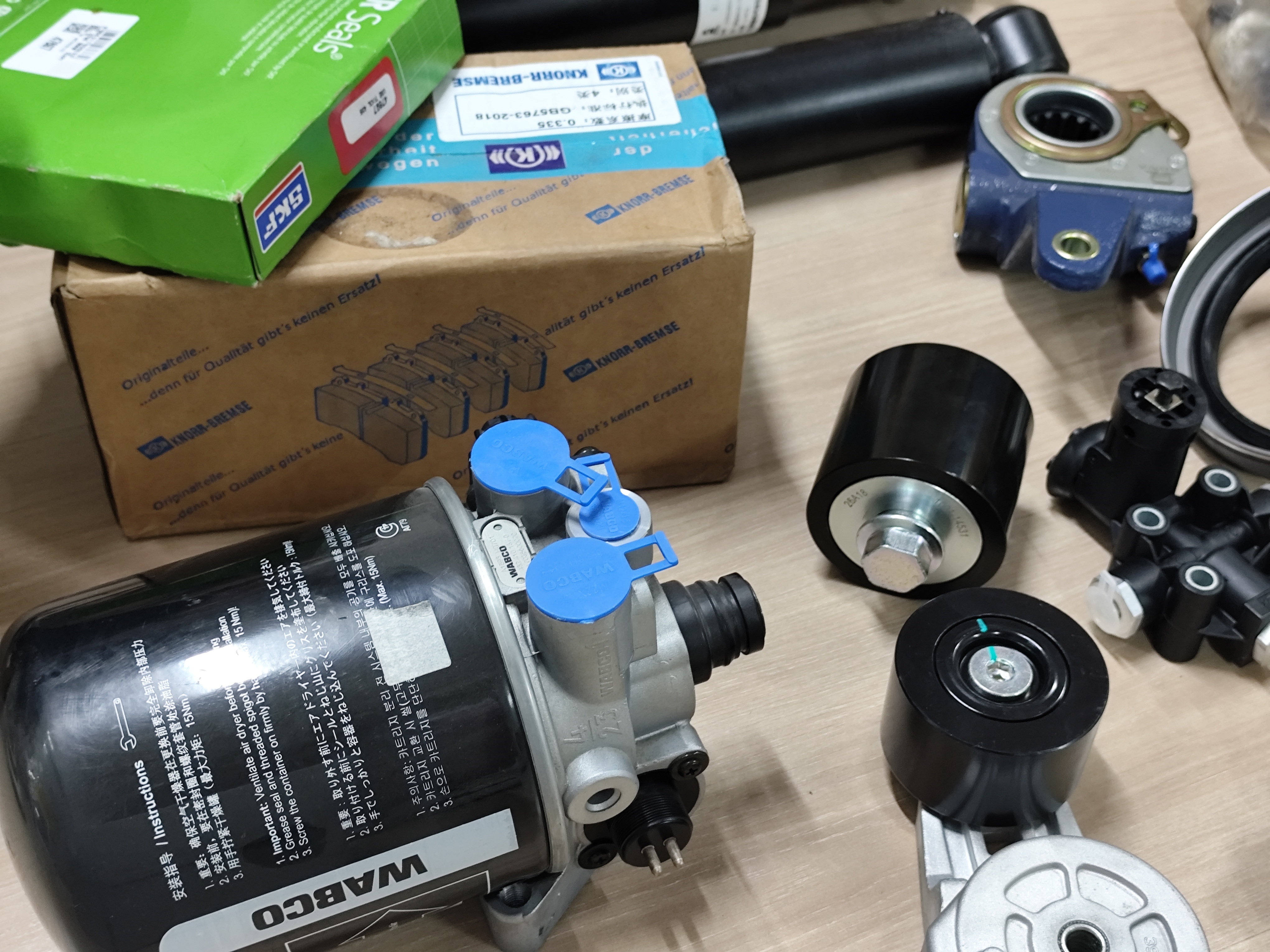Truck parts Truck parts