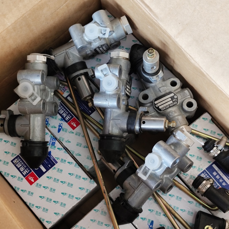 Truck parts Truck parts