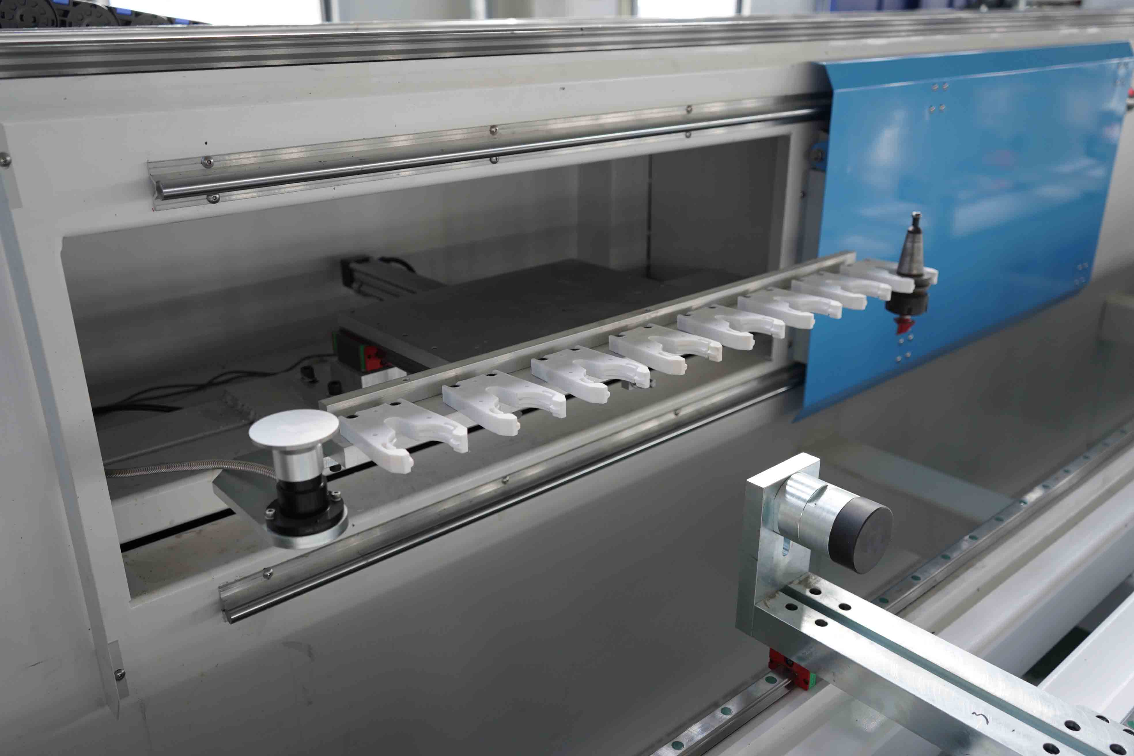 Aluminum Profile CNC Driling Milling Machine with ATC