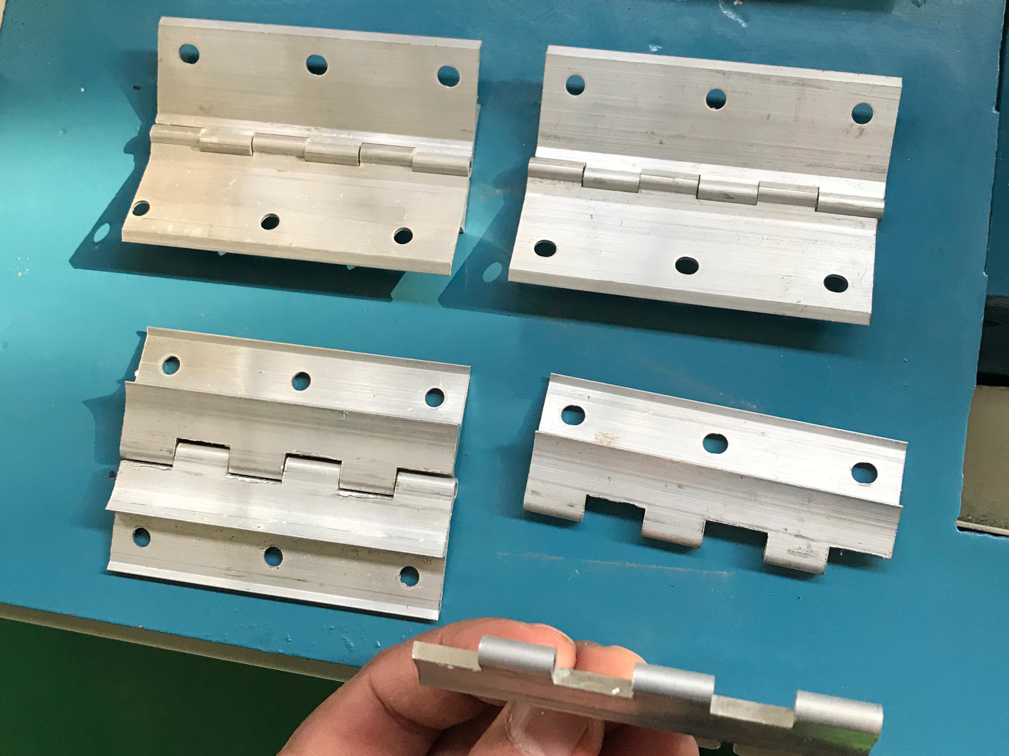 Aluminum Windows Doors Hinge Automatic CNC Processing Machine