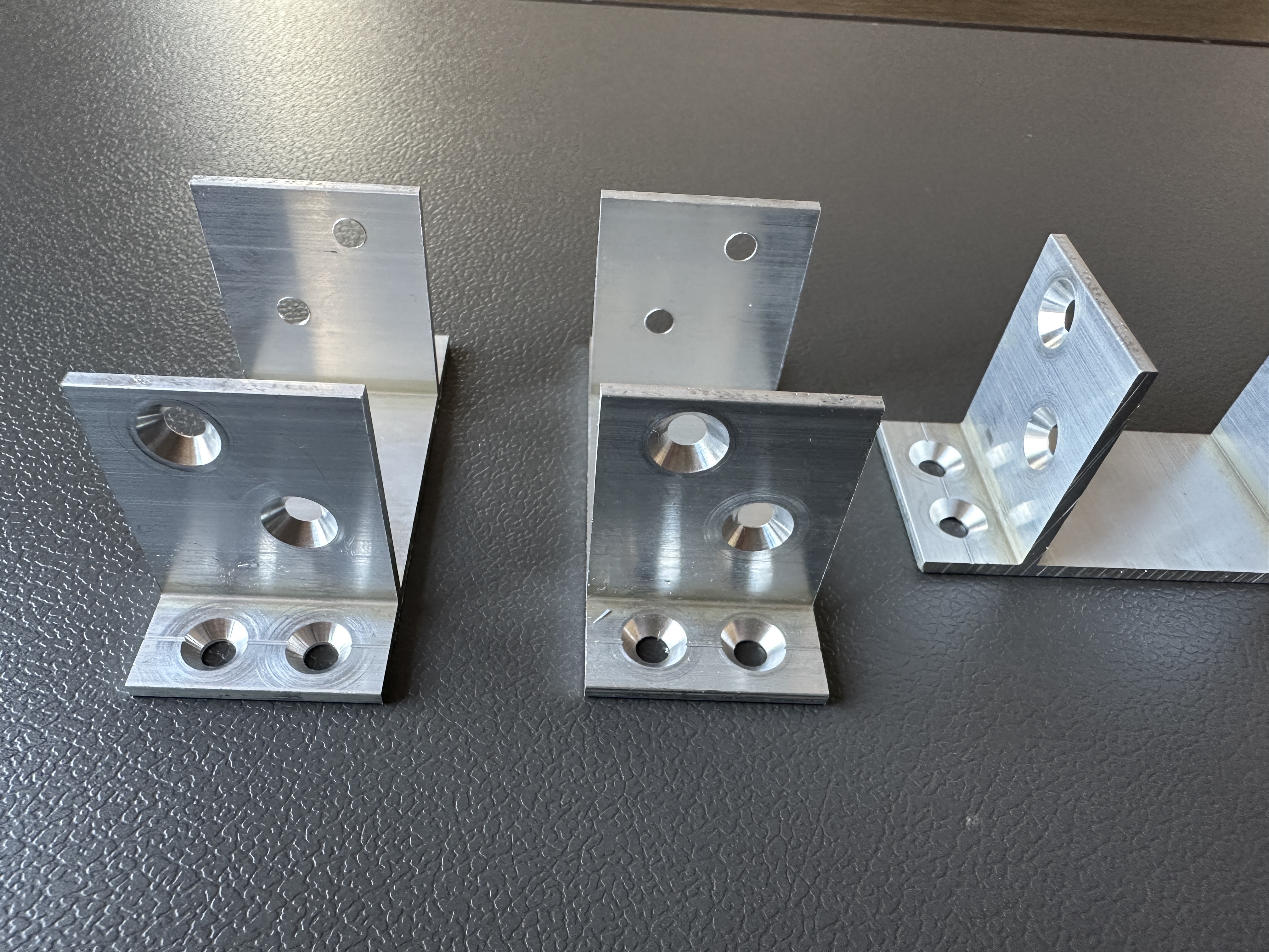 Aluminum Windows Doors Hinge Automatic CNC Processing Machine
