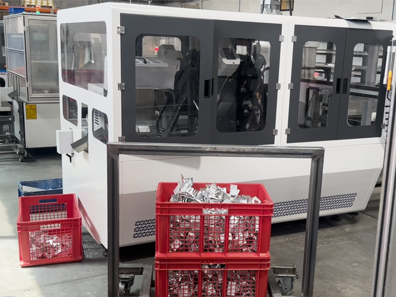 American customer ordered more than 10 sets of aluminum automatic machines, all manufactured by Usmart
