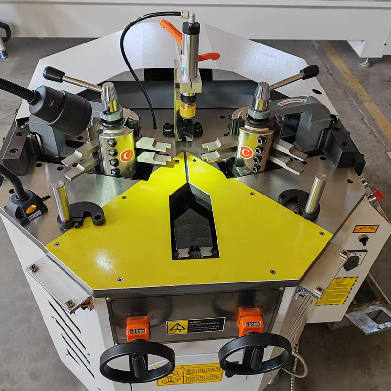 Aluminum Profile knife storage type Corner Crimping Machine LZJA3-120AF