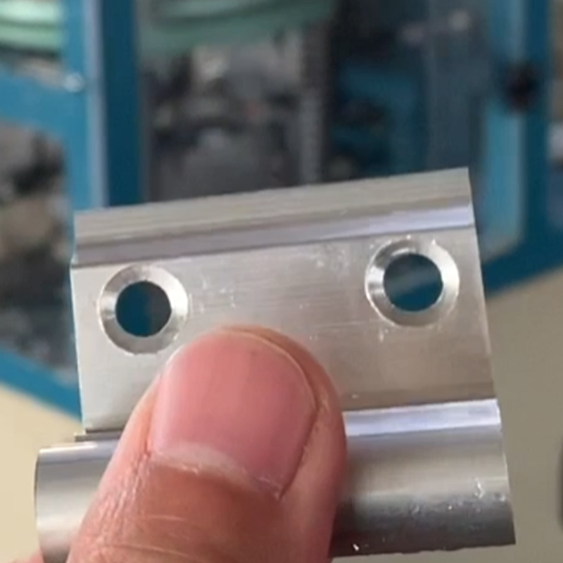 Fully Automatic Two-wing Hinge Machine Fully Automatic Two-wing Hinge Machine