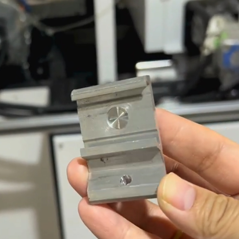 Automatic Aluminum Corner Processing Machine