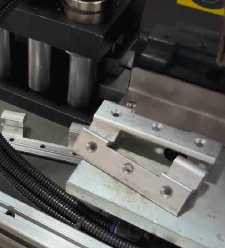 AluminumHingeMakingMachine AluminumHingeMakingMachine