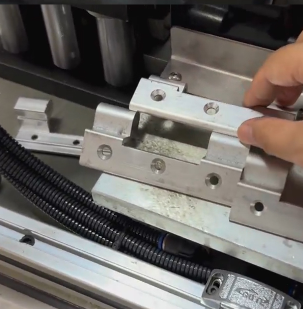 AluminumHingeMakingMachine AluminumHingeMakingMachine