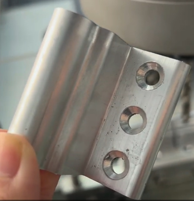 Photovoltaic Automatic Machine: PV aluminum parts automatic processing machine