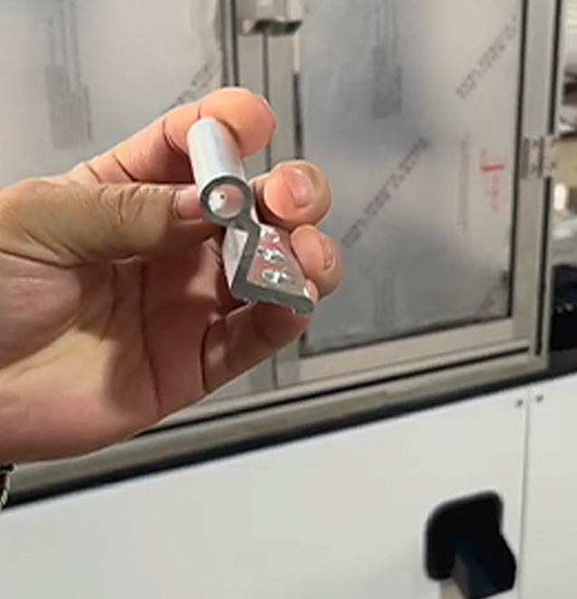  tapping and cutting