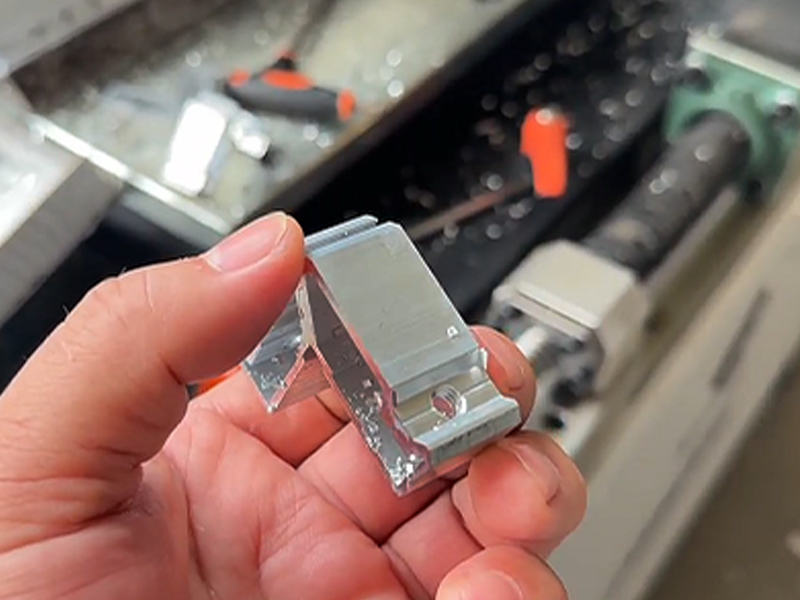  Tapping and Cutting Integrated Machine