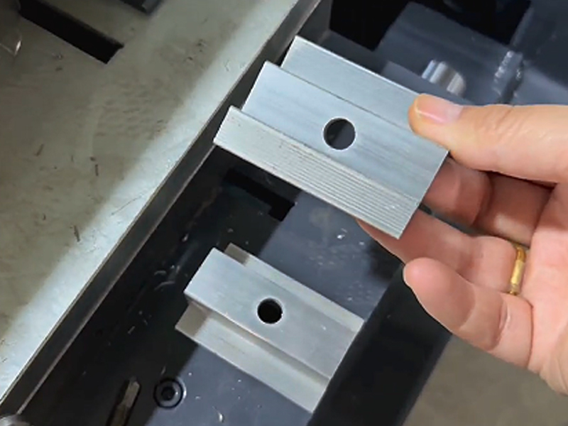 Automatic PV Clamp Machine