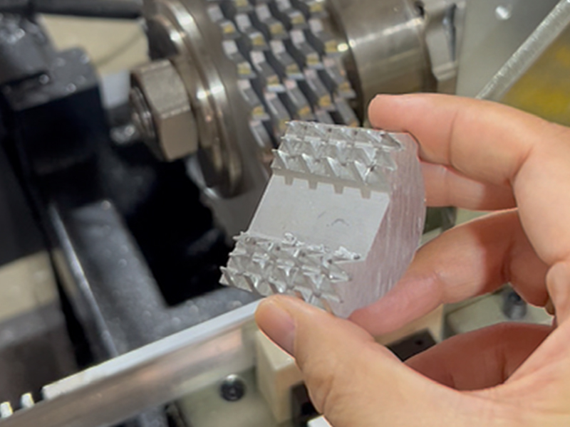 Electricity Clamps Aluminum Automatic Machine