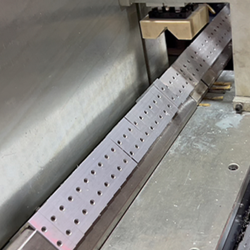 Automatic drilling tapping cutting machine