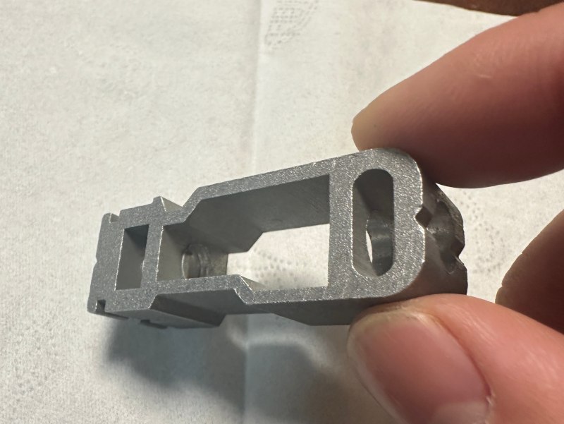 Aluminum Corners Automatic Machine: Up&Down Drilling Hole, Bottom Tapping, Open Slot and Cutting