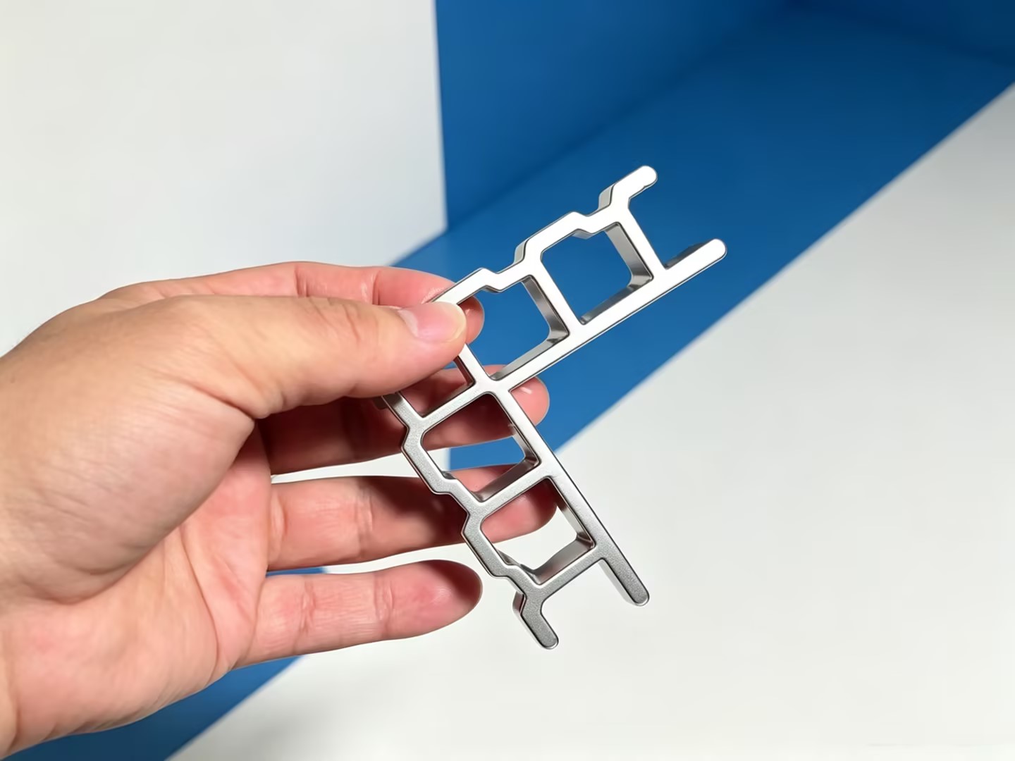 Aluminum Corners Automatic Machine