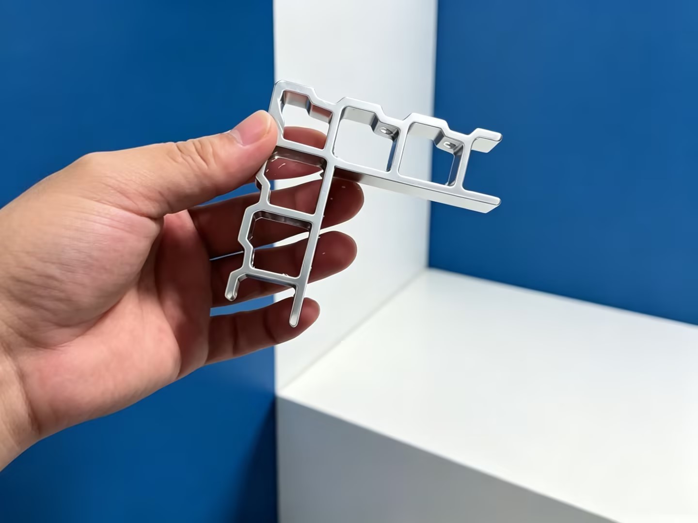 Aluminum Corners Automatic Machine
