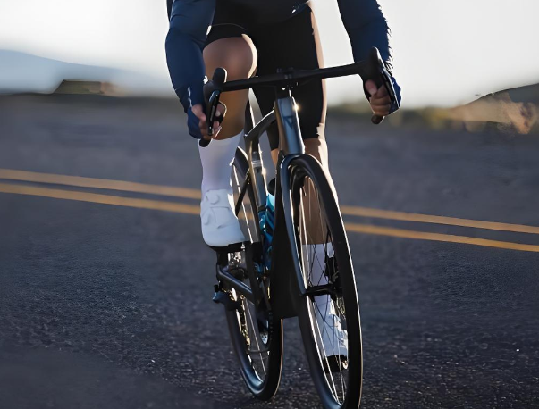 Por qué las ruedas de carbono 700c con freno de llanta y bujes DT240 siguen siendo una opción inteligente para bicicletas de carretera en 2025