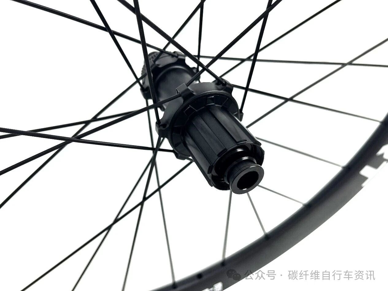 carbon wheels