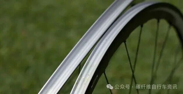 carbon wheels