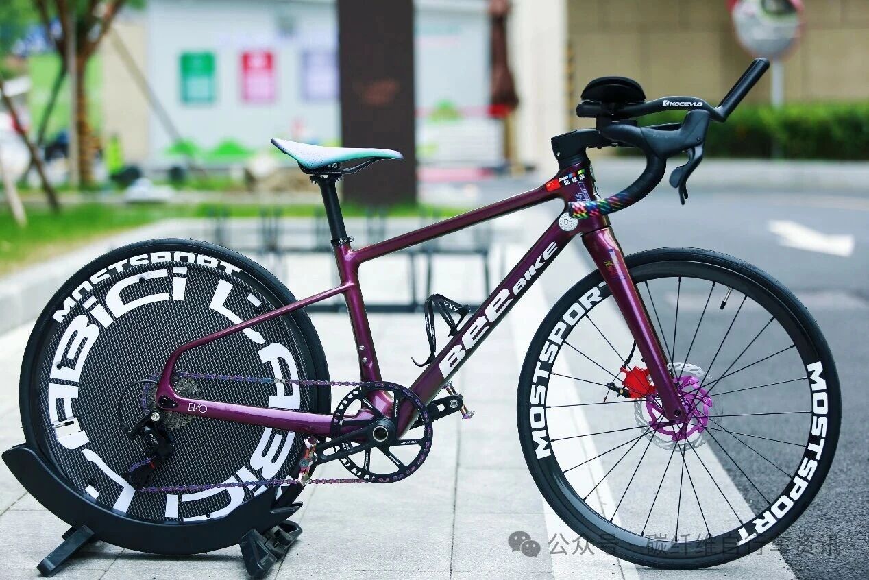 One-Piece Carbon Wheels vs. Spoked Wheels: Which One Should You Choose? Understanding the Real Differences