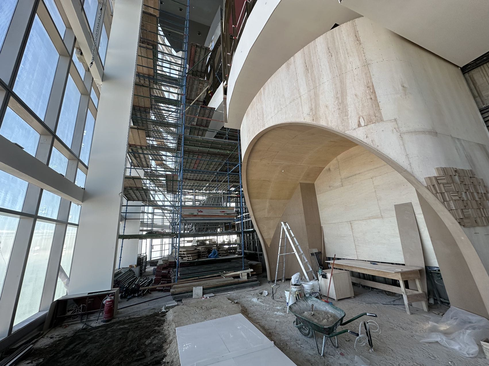 Al-Hamra Commercial Tower Floor 76-80 stainless steel interior decoration