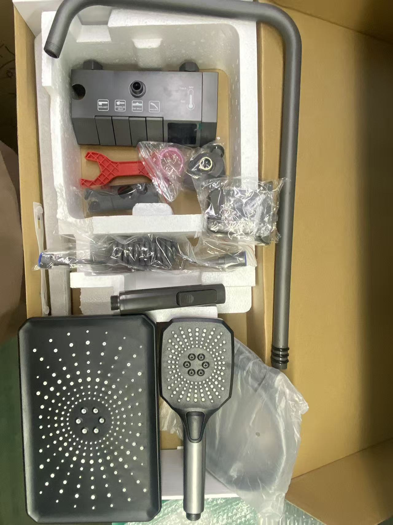 Luxury Black Thermostatic Showerhead Set