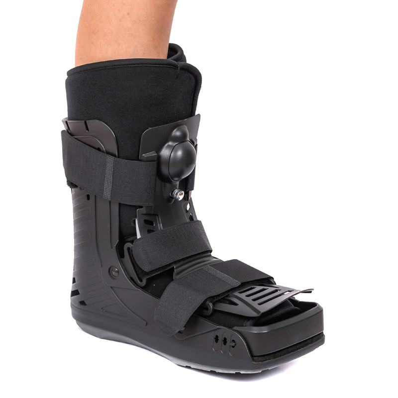 Deluxe pneumatic ankle walker boot