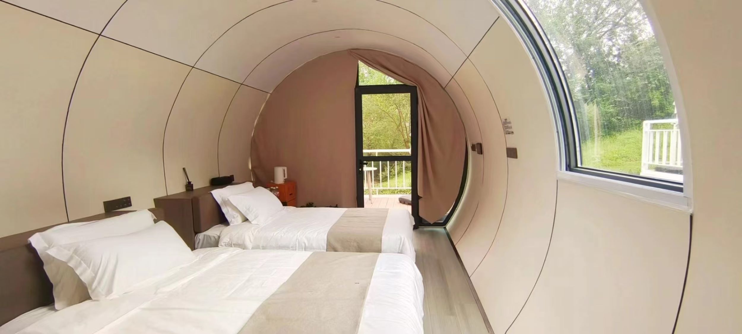 Capsule Home