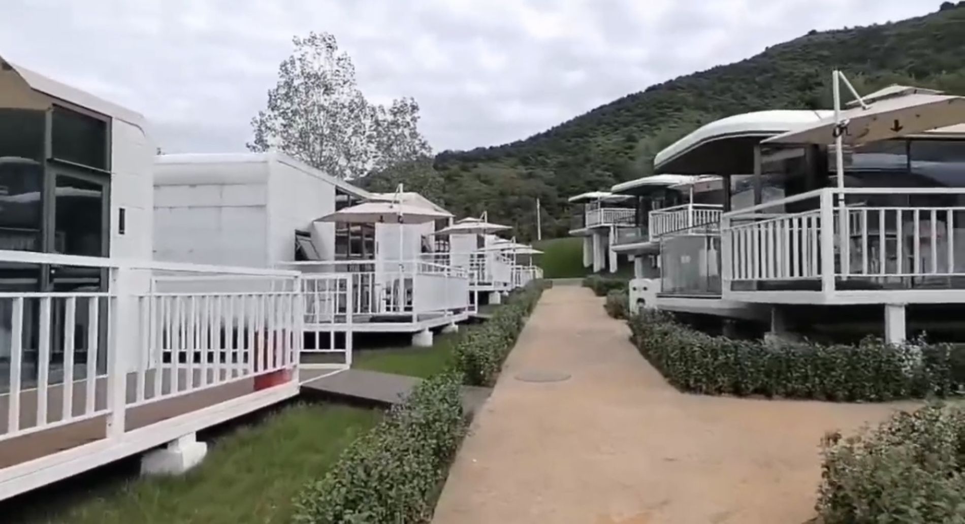 capsule house