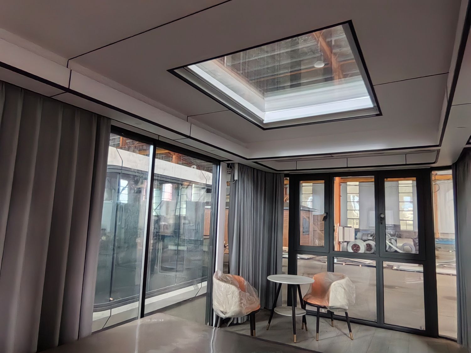 capsule house