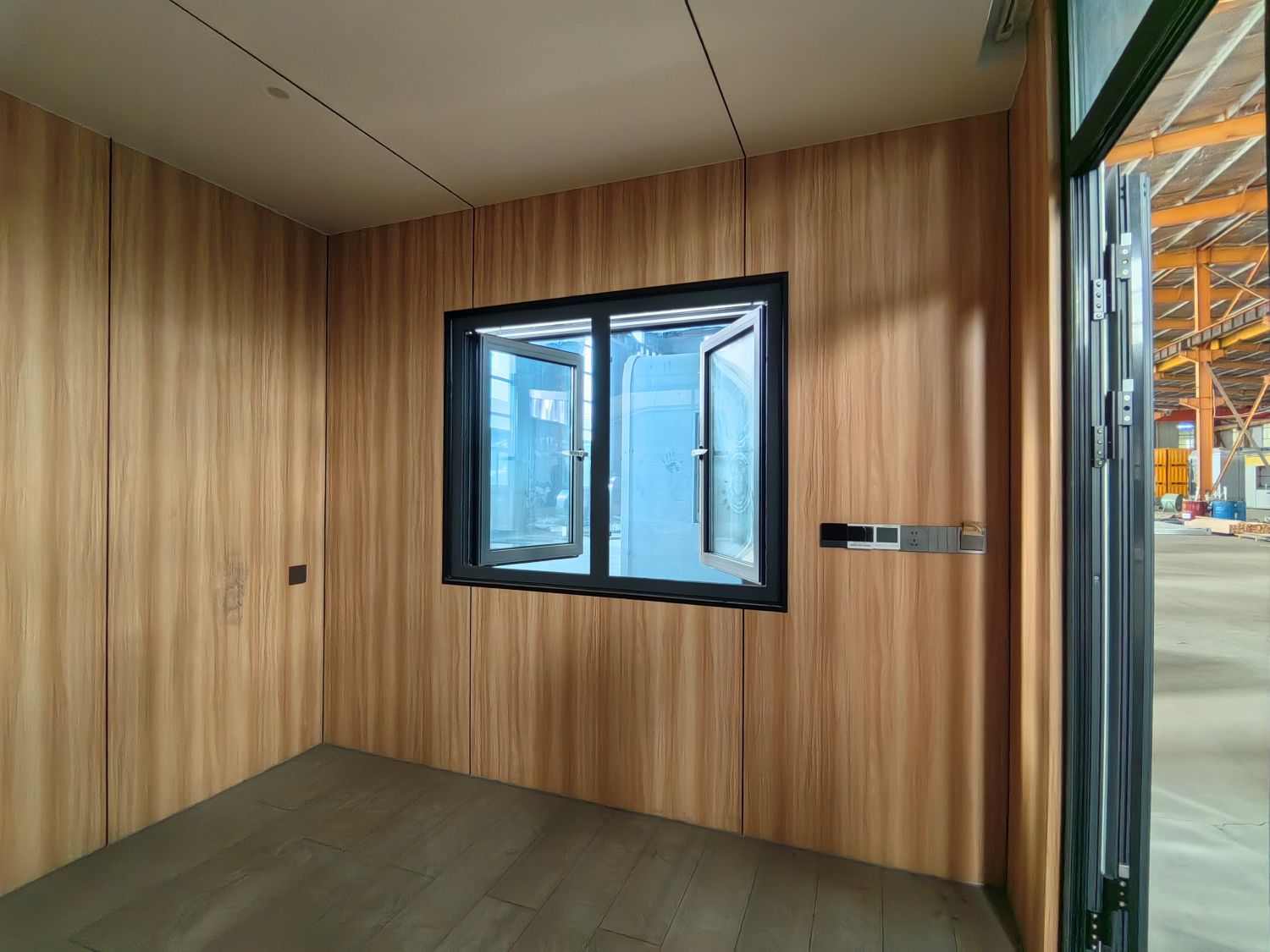 Capsule House
