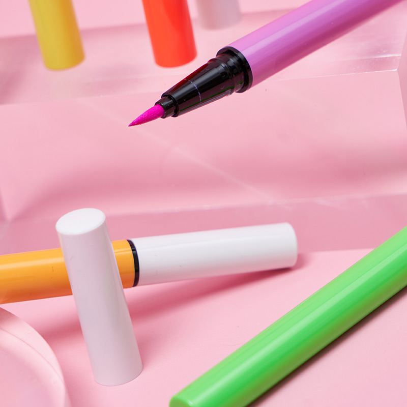 Quickly Dry Colorful Liquid Eyeliner Pencil