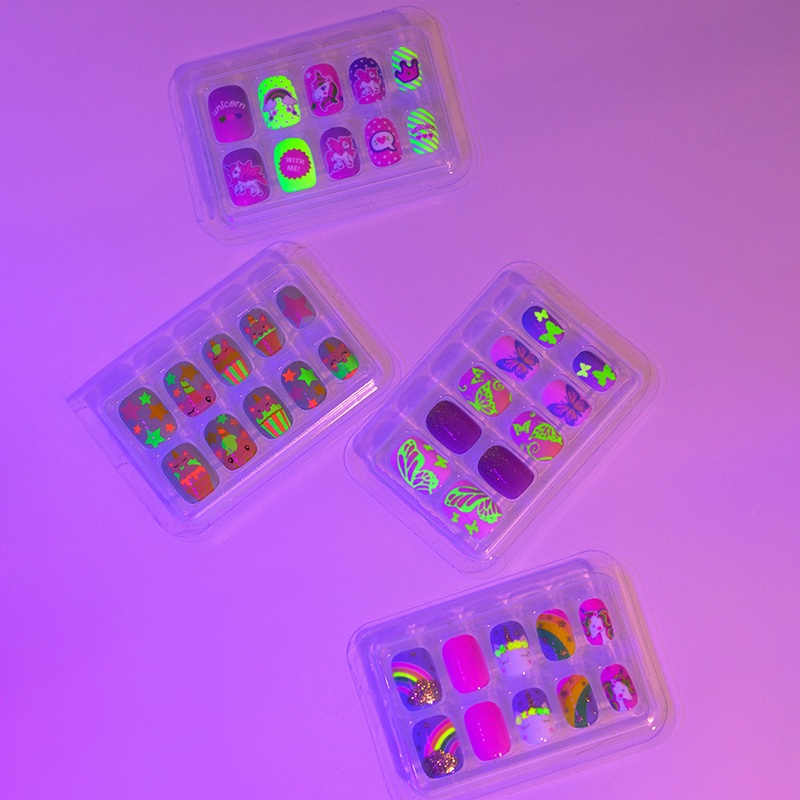 Children Cute Artificial Press On False Nails