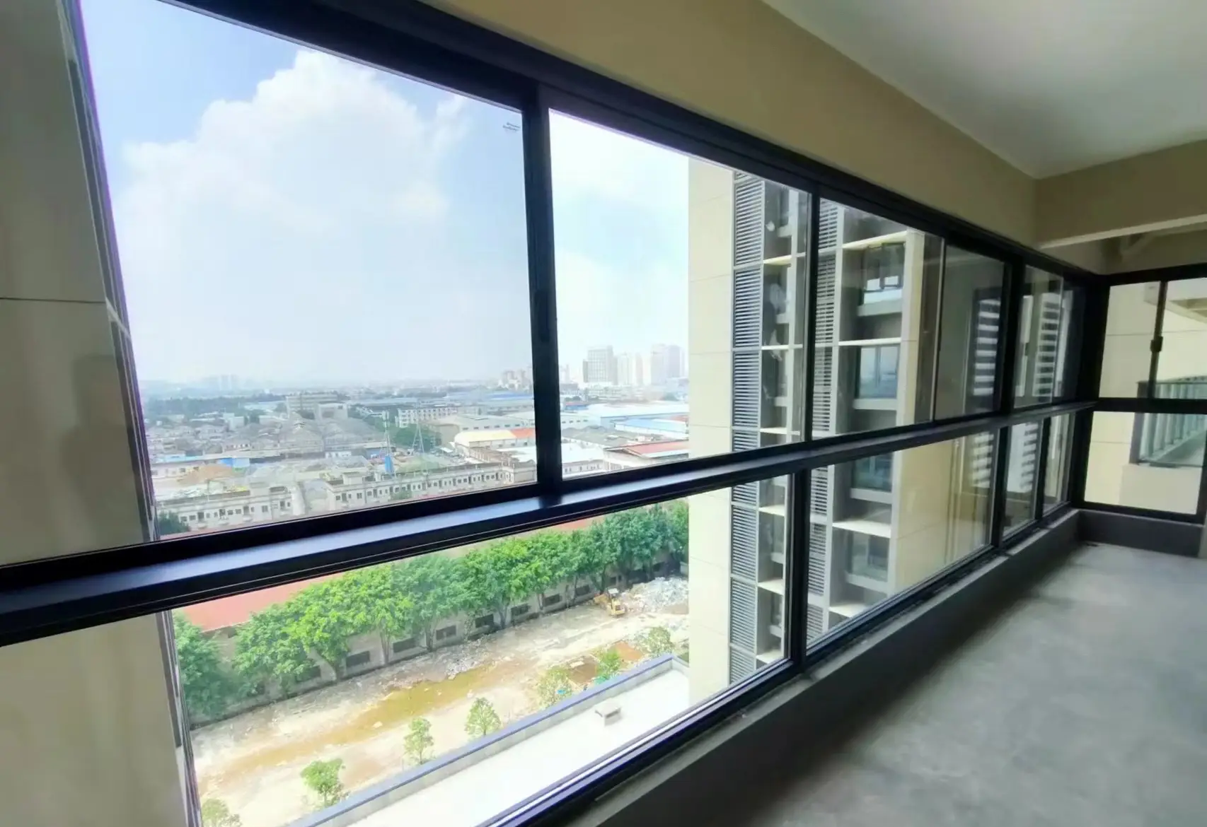 Aluminum Alloy Shading Heat Insulation Sliding Window