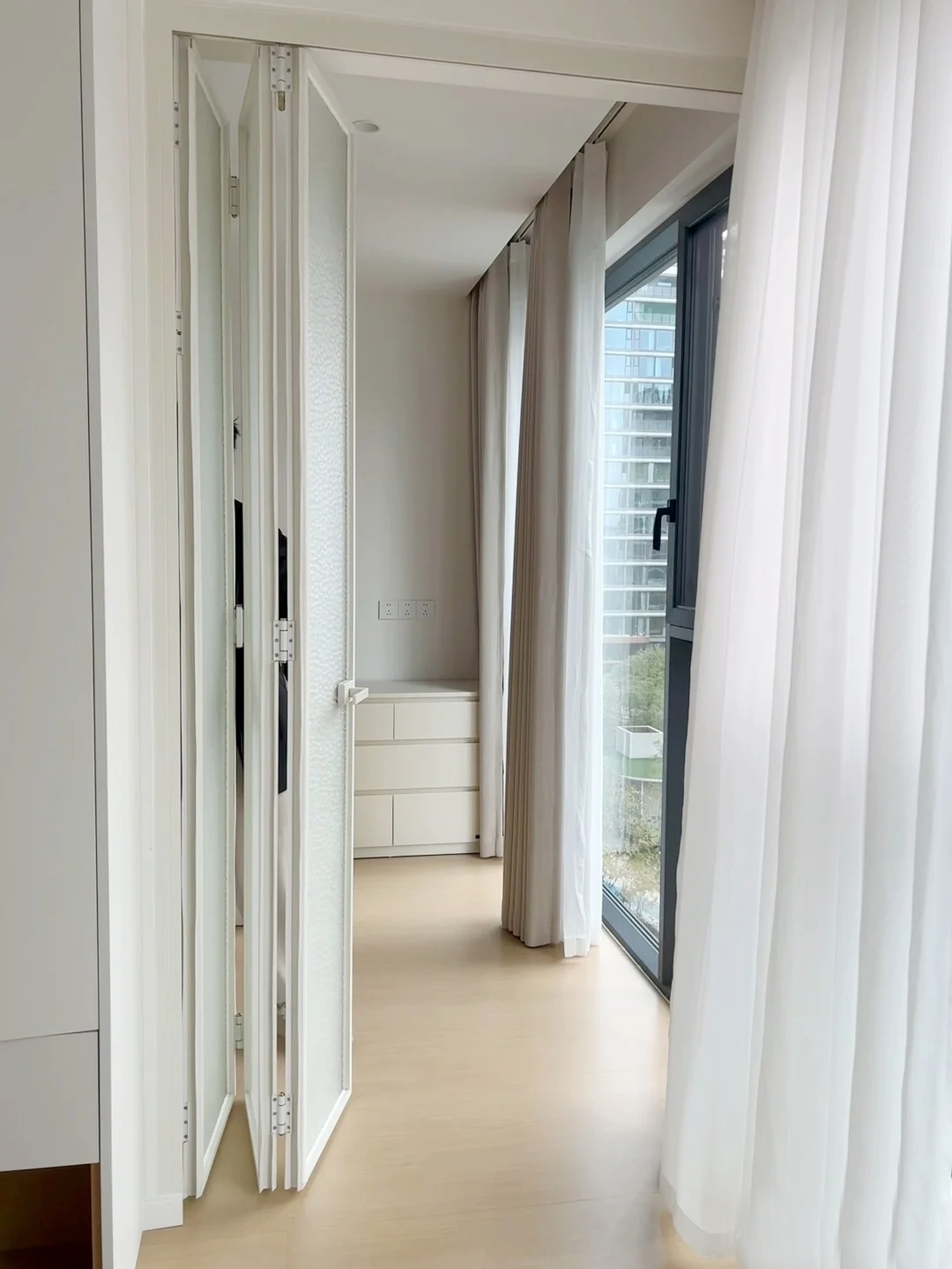Aluminum Alloy Balcony Folding Door