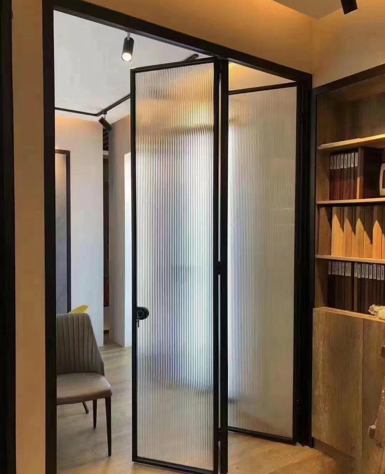 Aluminum Alloy Balcony Folding Door