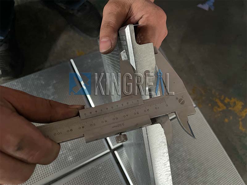 suspended ceiling tiles making machine