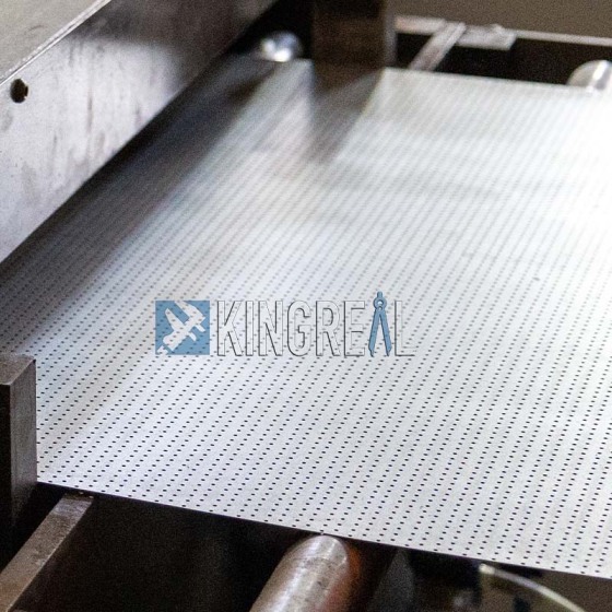 Desain Baru: Mesin Perforasi Lembaran Logam 700MM