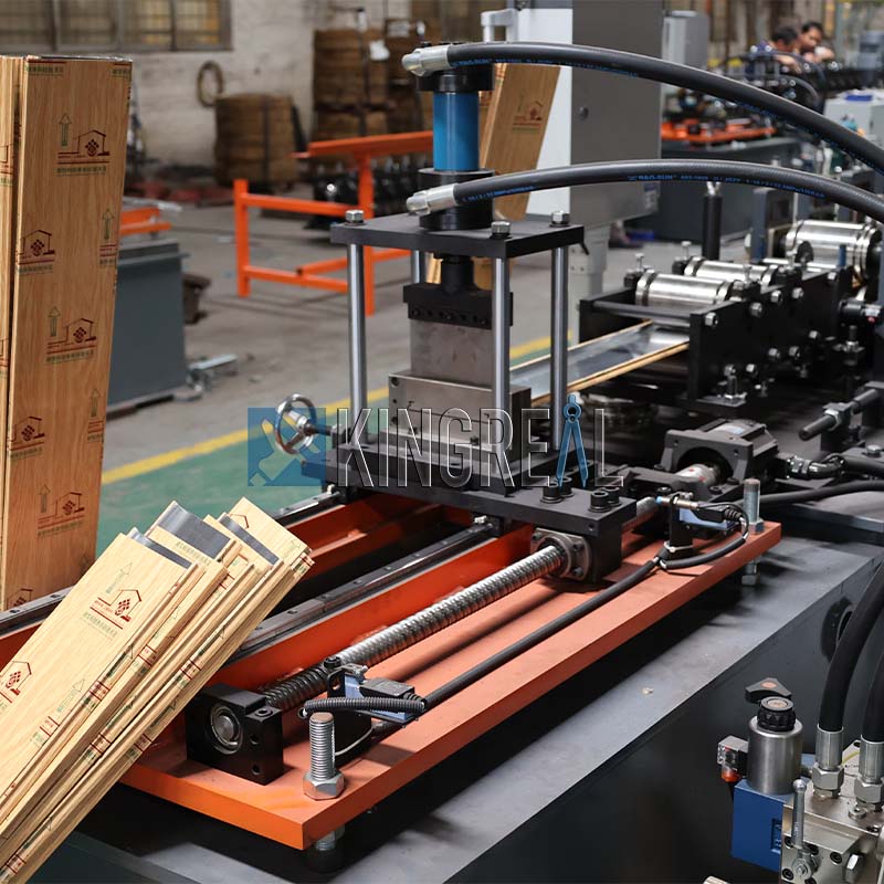 linear strip ceiling machine