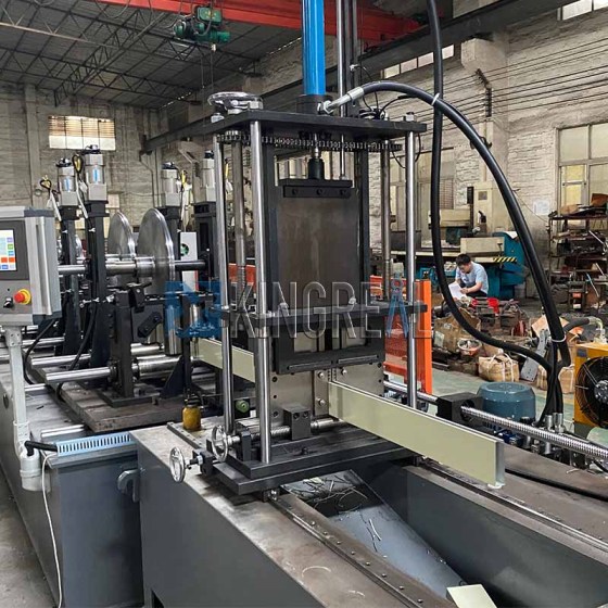 How does baffle ceiling machine work?