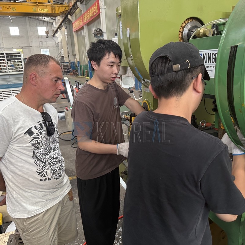open cell ceiling making machine